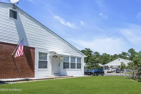 Exterior - 197 Laurel Pl #A, Whiting, NJ 08759 photo 1 of 3