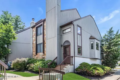 266 Silver Ln, Old Bridge, NJ 08857