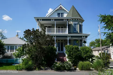 103 Inskip Ave, Ocean Grove, NJ 07756