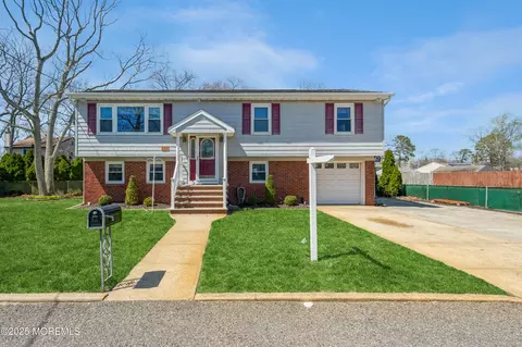 438 Carlisa Dr, Brick, NJ 08723