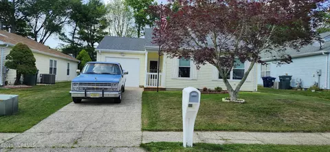 134 Lantern Pl, Little Egg Harbor, NJ 08087