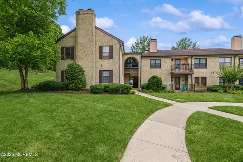1111 Wellington Pl, Matawan, NJ 07747