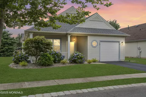 10 Ignatius Dr, Manchester, NJ 08759