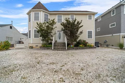 164 Morris Blvd, Beach Haven West, NJ 08050