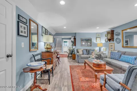 Living - 616 Valley Rd, Brielle, NJ 08730 photo 3 of 3