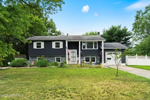 15 Robert Ter, Jackson, NJ 08527