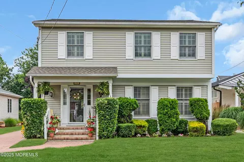 217 Howe St, Point Pleasant, NJ 08742