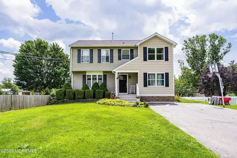 92 Jacobstown Rd, Plumsted, NJ 08533