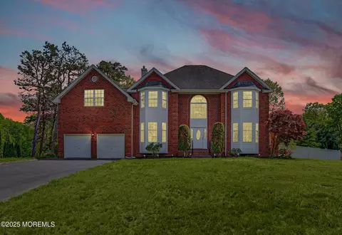 1041 Aumack Rd, Jackson, NJ 08527