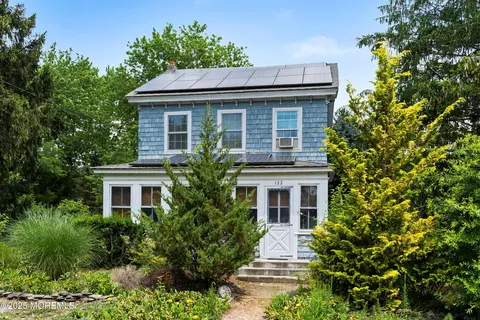 122 Division St, West Creek, NJ 08092