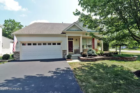 70 Heritage Point Blvd, Barnegat, NJ 08005