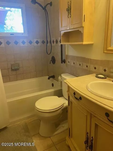 Bath - 281 23rd Ave, Brick, NJ 08724 photo 1 of 1