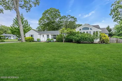 Exterior - 21 Lenape Trl, Brick, NJ 08724 photo 3 of 5