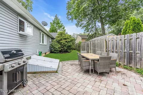 Exterior - 21 Lenape Trl, Brick, NJ 08724 photo 4 of 5