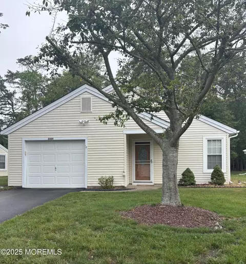 2009 Brookdale Dr, Forked River, NJ 08731 photo 2