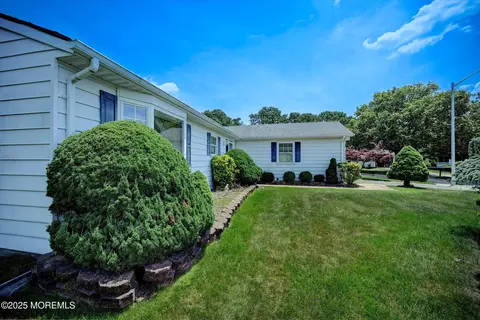 18 Leighton Ct, Berkeley, NJ 08721 photo 32