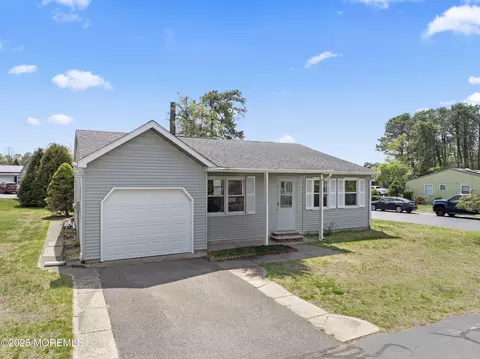 82 Falmouth Ave #72, Whiting, NJ 08759