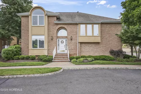 156 Blue Heron Ct, Holmdel, NJ 07733