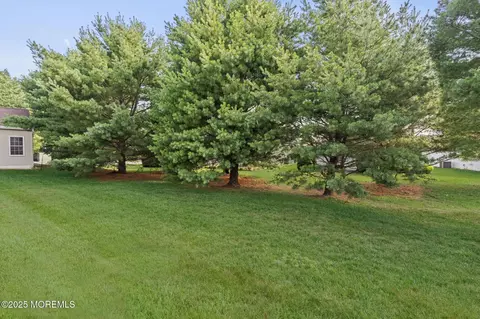 Exterior - 3 Millstone Way, Waretown, NJ 08758 photo 4 of 7