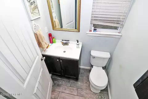 Bath - 46 Bryant Rd, Waretown, NJ 08758 photo 2 of 4