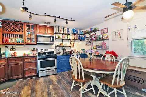 Kitchen - 46 Bryant Rd, Waretown, NJ 08758 photo 2 of 2