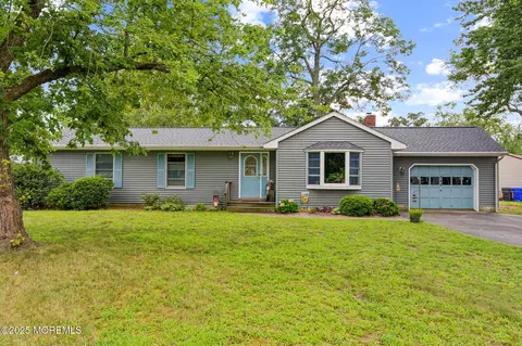 242 Sprucewood Dr, Brick, NJ 08723