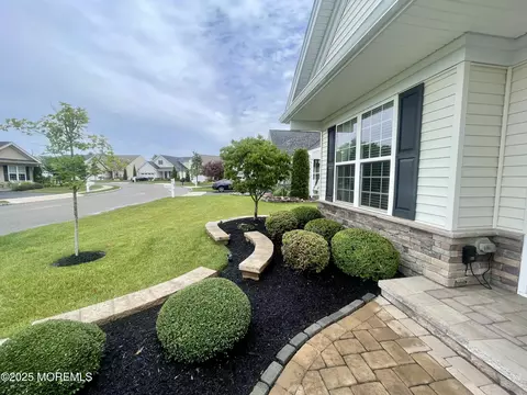 39 Mason Dr, Jackson, NJ 08527 photo 2