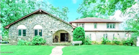 919 Somerset Dr, Toms River, NJ 08753