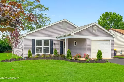 26 Dorset Rd, Manchester, NJ 08759