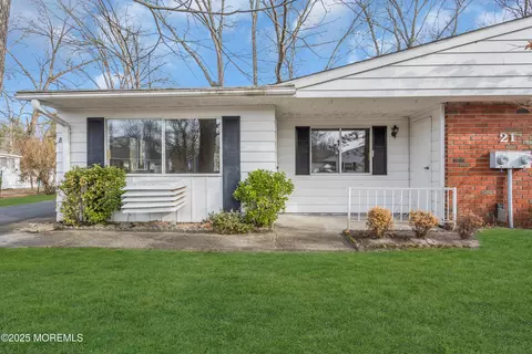 21 Maryland Ave #B, Whiting, NJ 08759