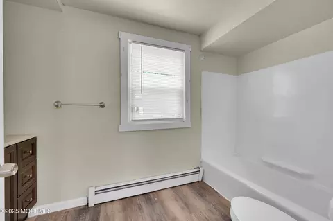 Bath - 90 Dock Rd, Brick, NJ 08723 photo 1 of 1