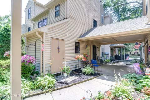 1803 Lilly Ln, Jackson, NJ 08527