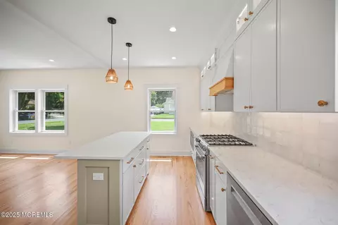 569 Ocean Blvd, Leonardo, NJ 07737 photo 6