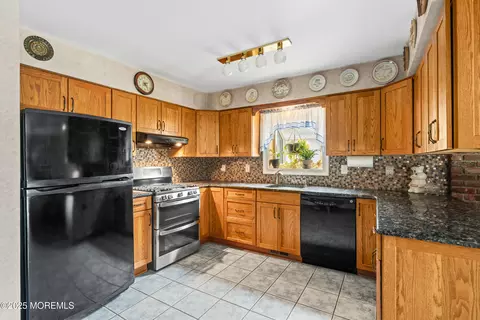401 Meredith Ln, Brick, NJ 08723 photo 10