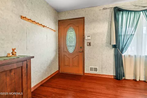 401 Meredith Ln, Brick, NJ 08723 photo 6