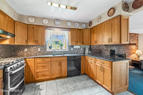 401 Meredith Ln, Brick, NJ 08723 photo 15