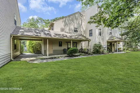 1002 Morning Glory Ct, Jackson, NJ 08527