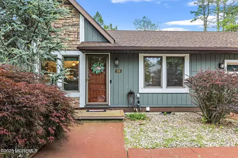 108 Country Club Blvd, Little Egg Harbor, NJ 08087