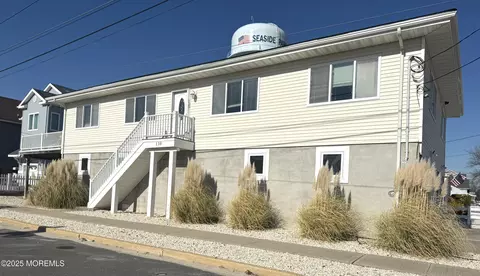 130 Lafayette Ave, Seaside Park, NJ 08752