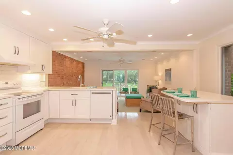 68 Linden Ct, Spring Lake Heights, NJ 07762