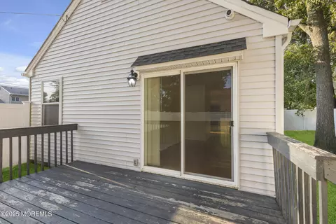 Exterior - 21 Scoop Rd, Brick, NJ 08723 photo 3 of 5