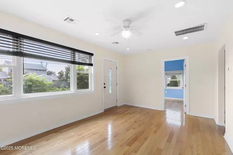 Living - 21 Scoop Rd, Brick, NJ 08723 photo 2 of 2
