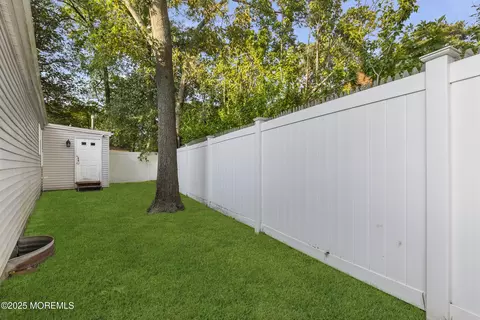 Exterior - 21 Scoop Rd, Brick, NJ 08723 photo 5 of 5