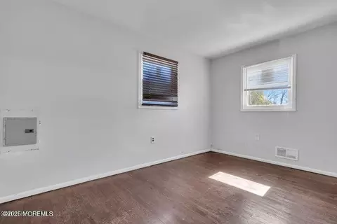 Bedroom - 8 Spruce Ter, Jackson, NJ 08527 photo 2 of 4