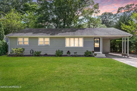 807 Bay Ave, Toms River, NJ 08753