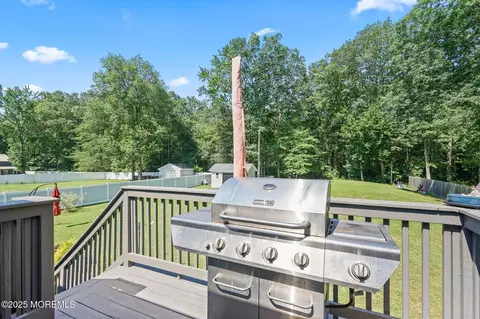 Exterior - 56 Walter Dr, Jackson, NJ 08527 photo 3 of 6