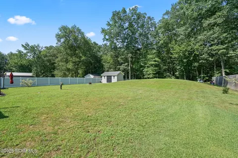 Exterior - 56 Walter Dr, Jackson, NJ 08527 photo 5 of 6