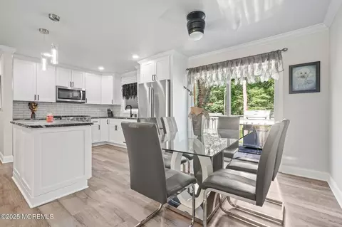 Dining - 56 Walter Dr, Jackson, NJ 08527 photo 1 of 2