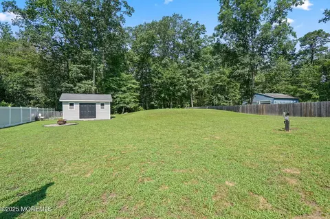 Exterior - 56 Walter Dr, Jackson, NJ 08527 photo 4 of 6