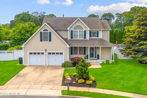 12 Diane Dr, Brick, NJ 08724